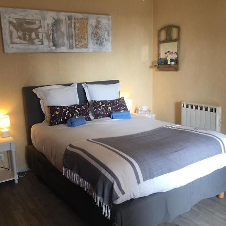 Charmant Appartement Bord De Mer, Plage Cagnes-sur-Mer Dış mekan fotoğraf