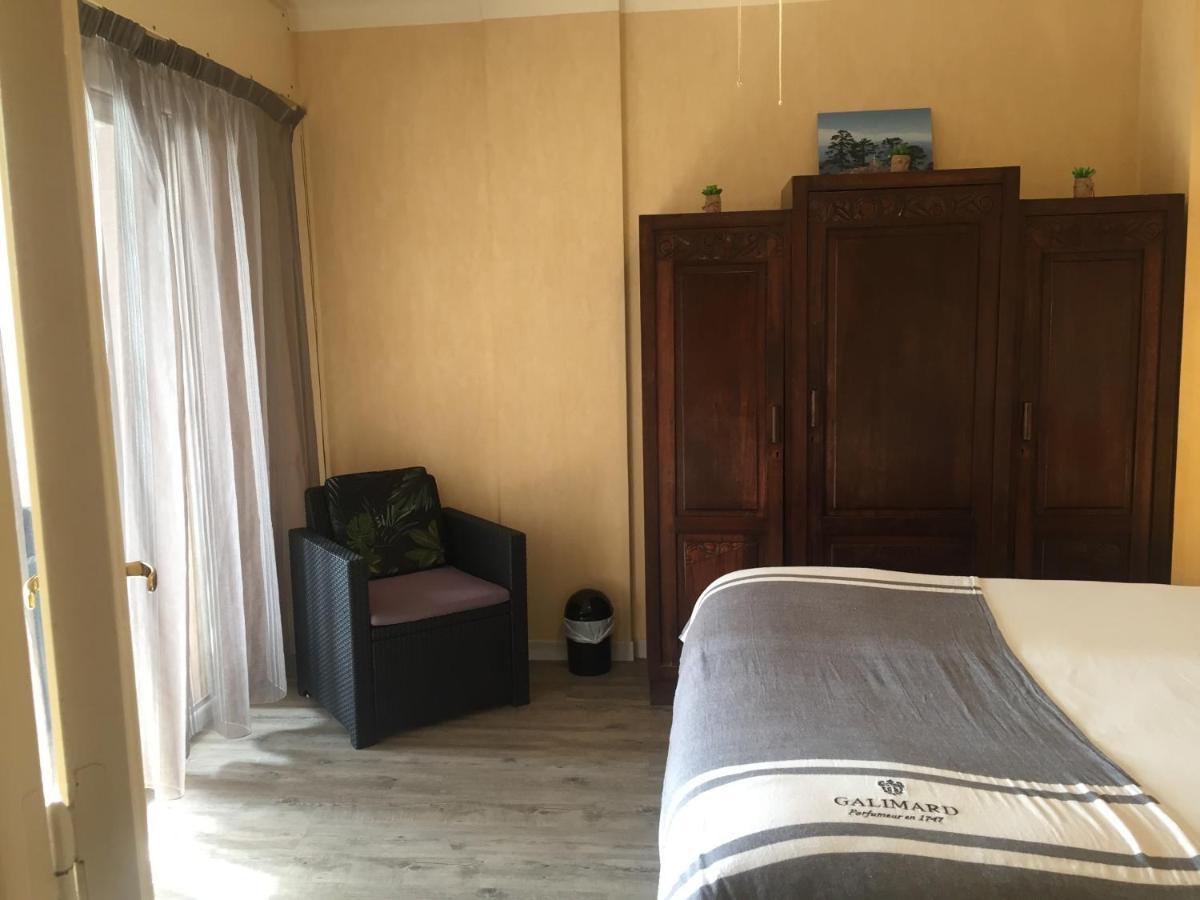 Charmant Appartement Bord De Mer, Plage Cagnes-sur-Mer Dış mekan fotoğraf